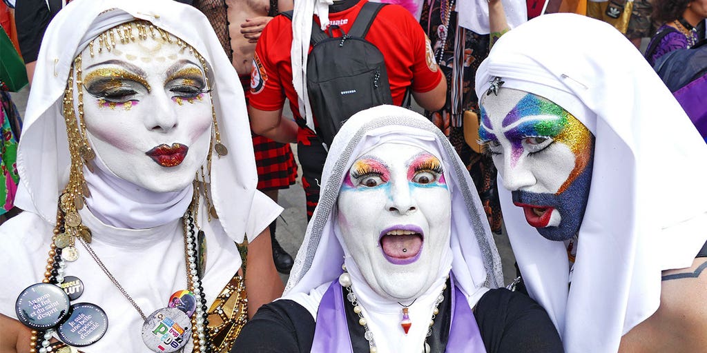 Dodgers' Sisters of Perpetual Indulgence event draws thousands of