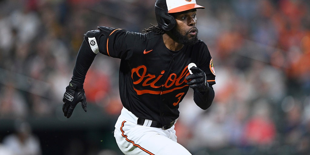 Orioles' Cedric Mullins homers twice on own T-shirt night in