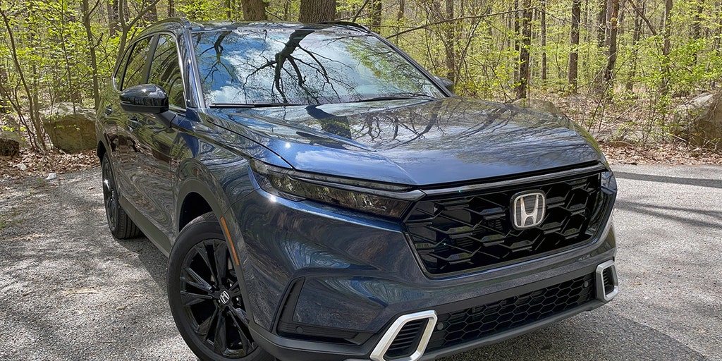 Review: The 2023 Honda CR-V Sport is a hot hybrid SUV | Fox News