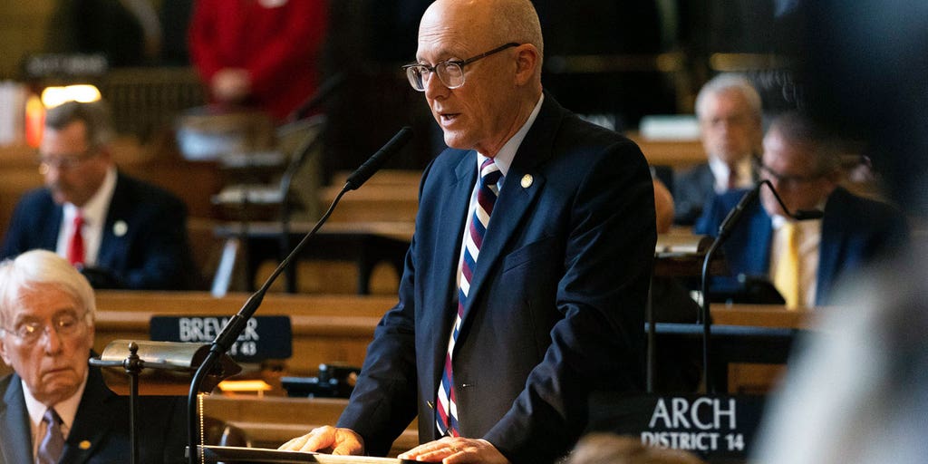 Nebraska lawmakers eye merging abortion crackdown, youth sex change ban into single bill - Vimarsana News