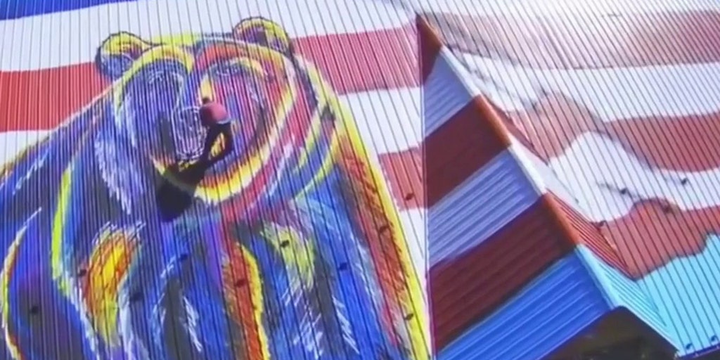 Indiana man paints massive American flag mural on roof of hardware store: 'A lot of pride' - Vimarsana News