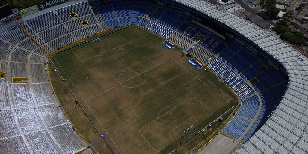 El Salvador police arrest soccer club officials after stadium stampede leaves 12 fans dead thumbnail