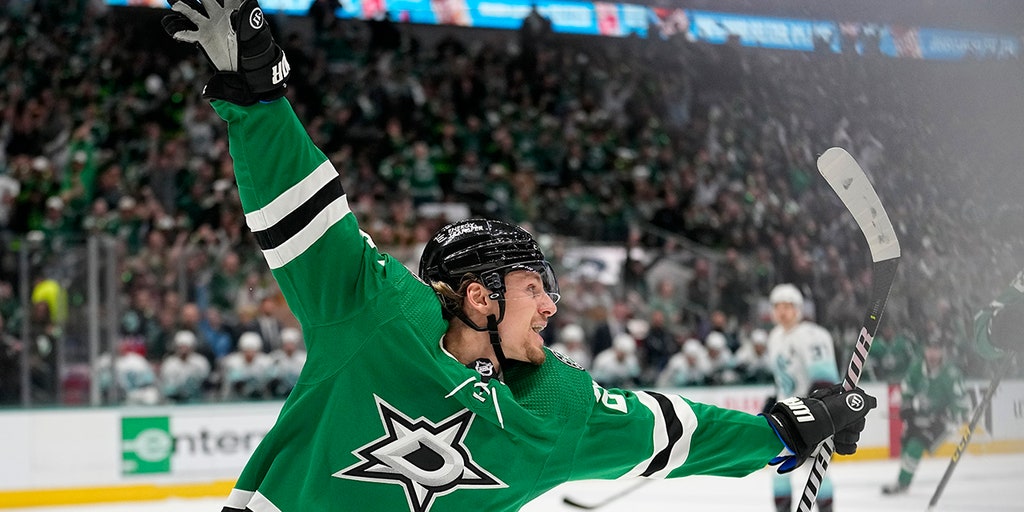 stars-goal-reaction.jpg?ve=1&tl=1
