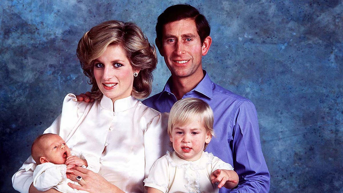 PRINCE CHARLES AND PRINCESS DIANA WITH PRINCE WILLIAM AND HARRY