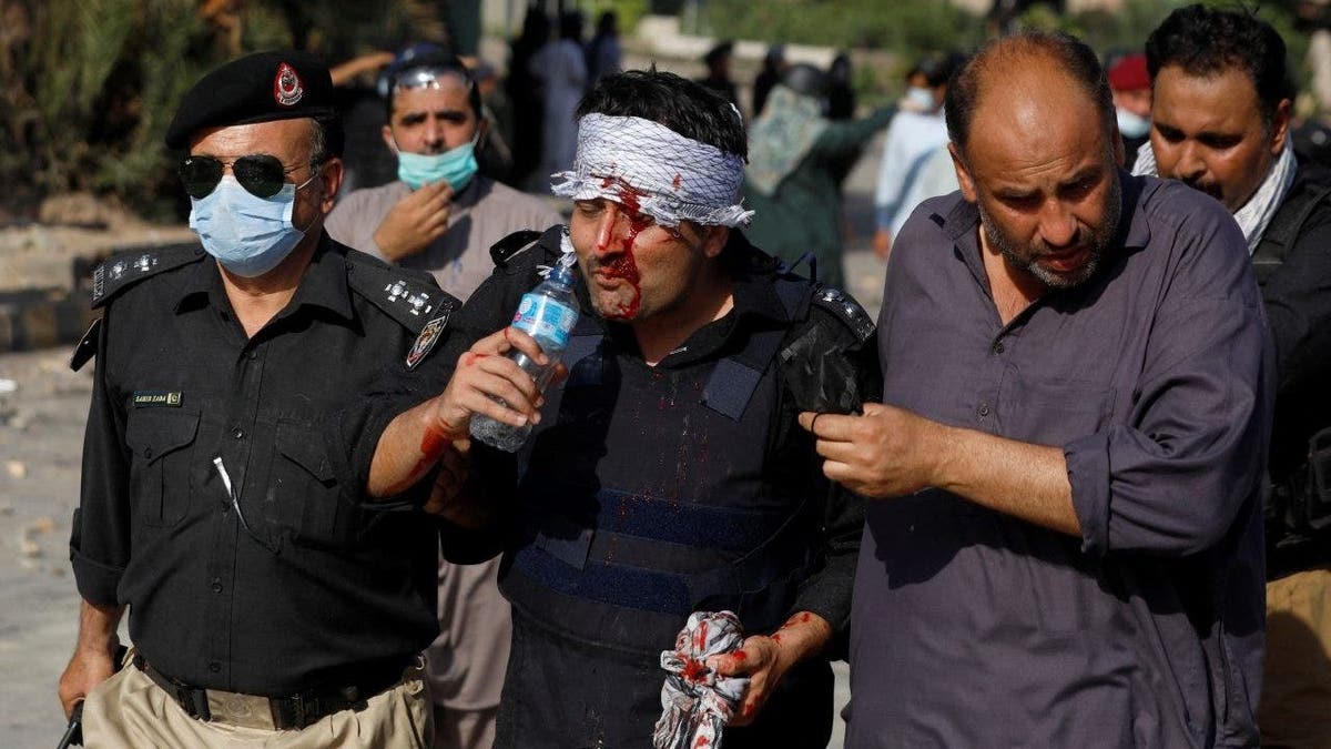 Pakistani police injured in protests