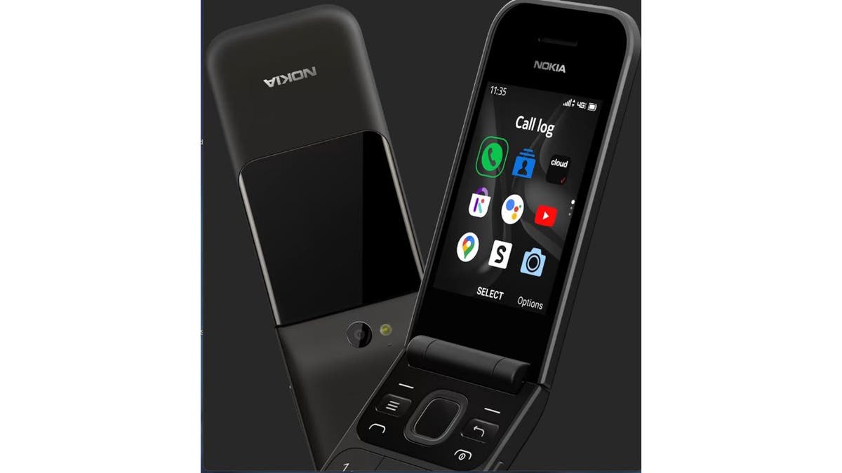Photo of the Nokia 2720 V Flip.