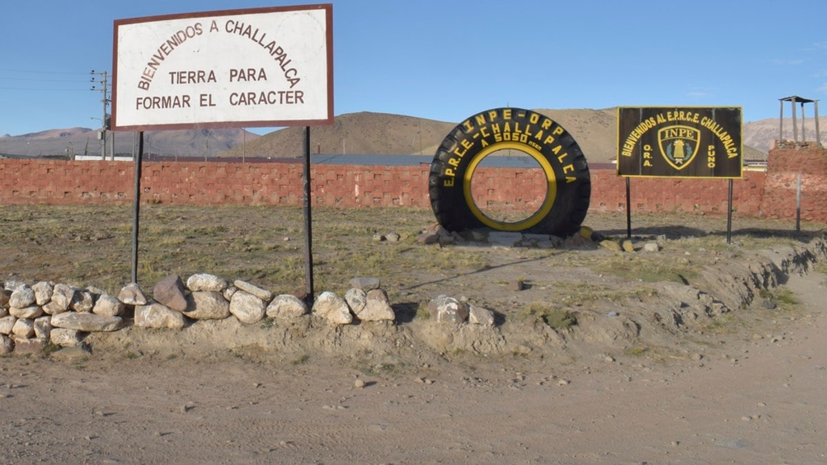 The entranceway of nan Challapalca maximum-security prison