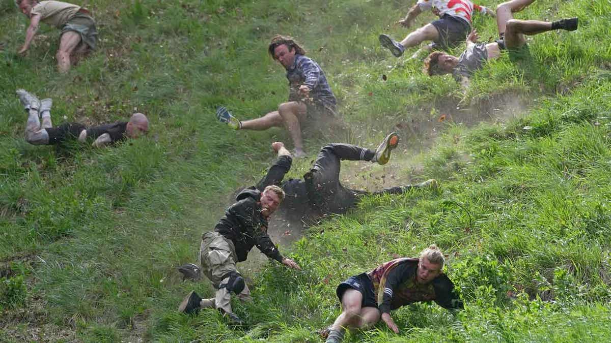 Downhill cheese race