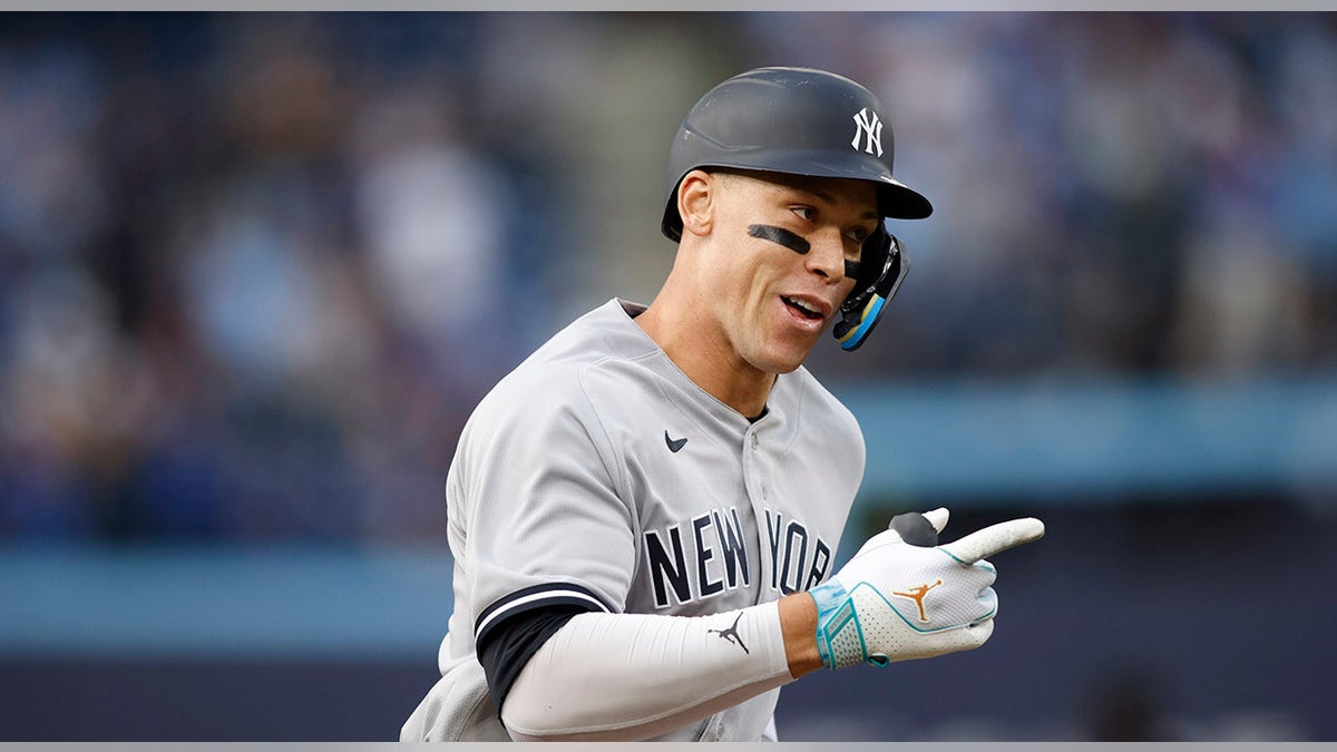 Aaron Judge tells own dugout to knock it off, then knocks it out of the park - Newsday
