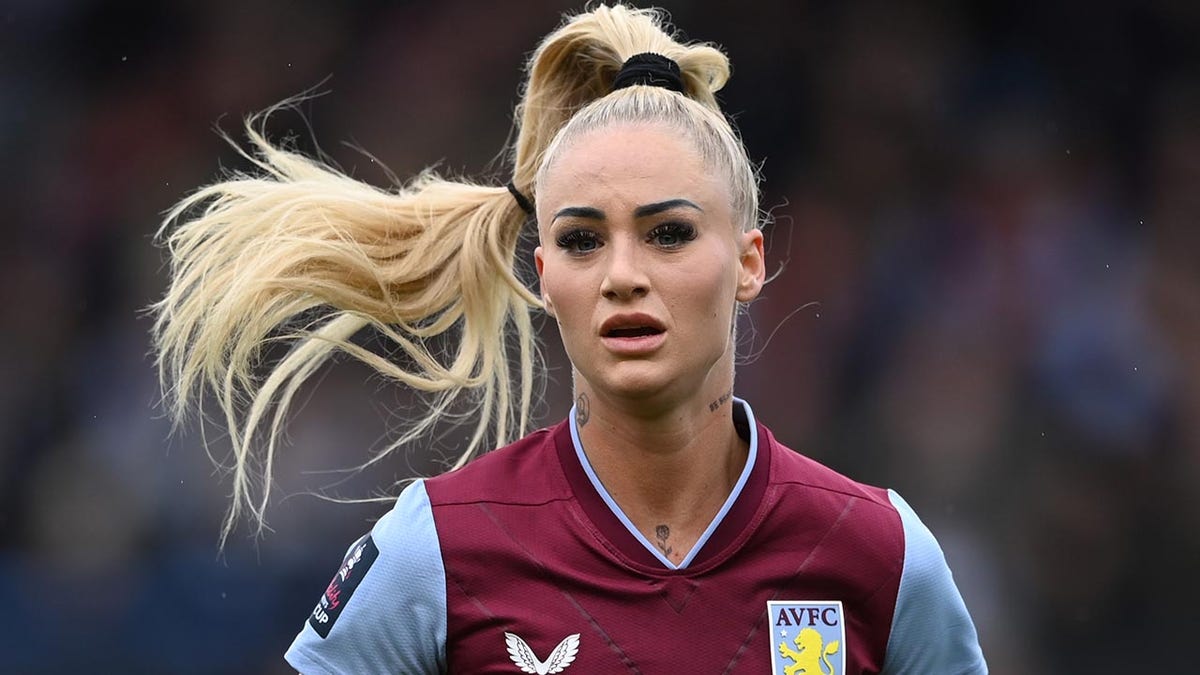 Alisha Lehmann in England