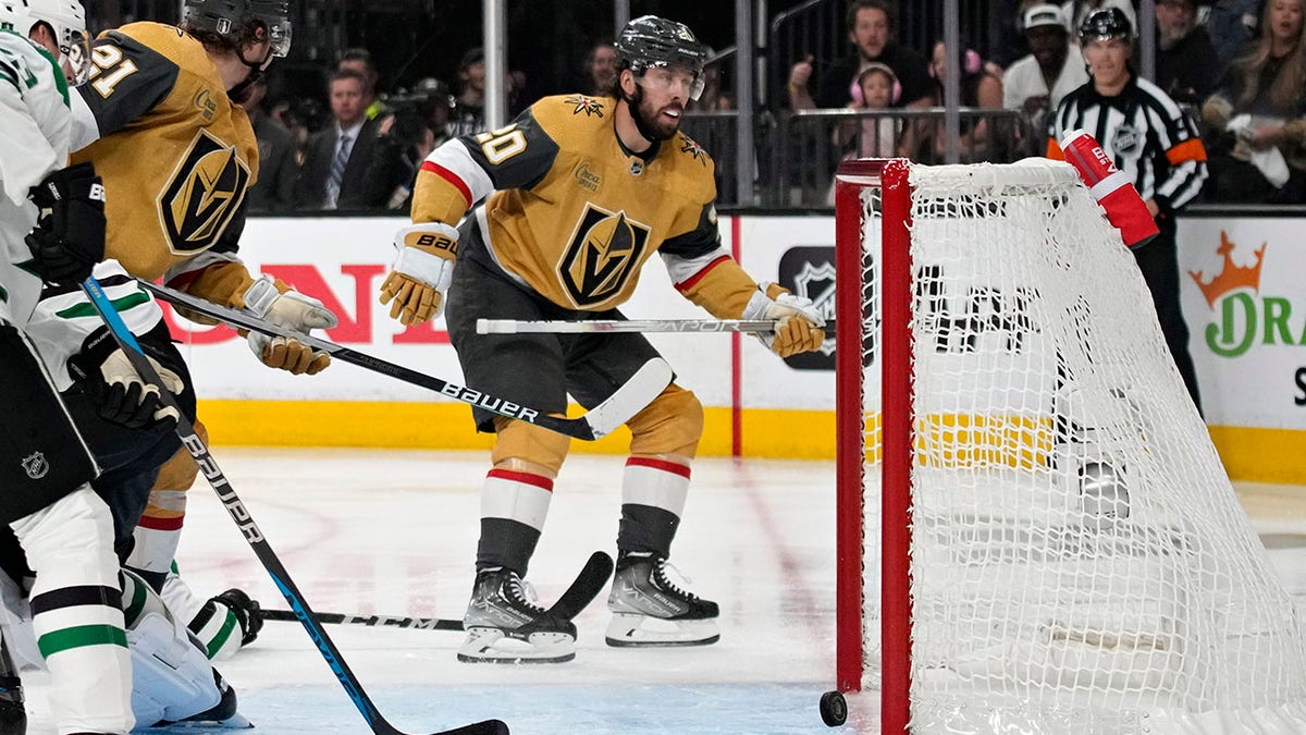 Chandler Stephenson scores game-winner