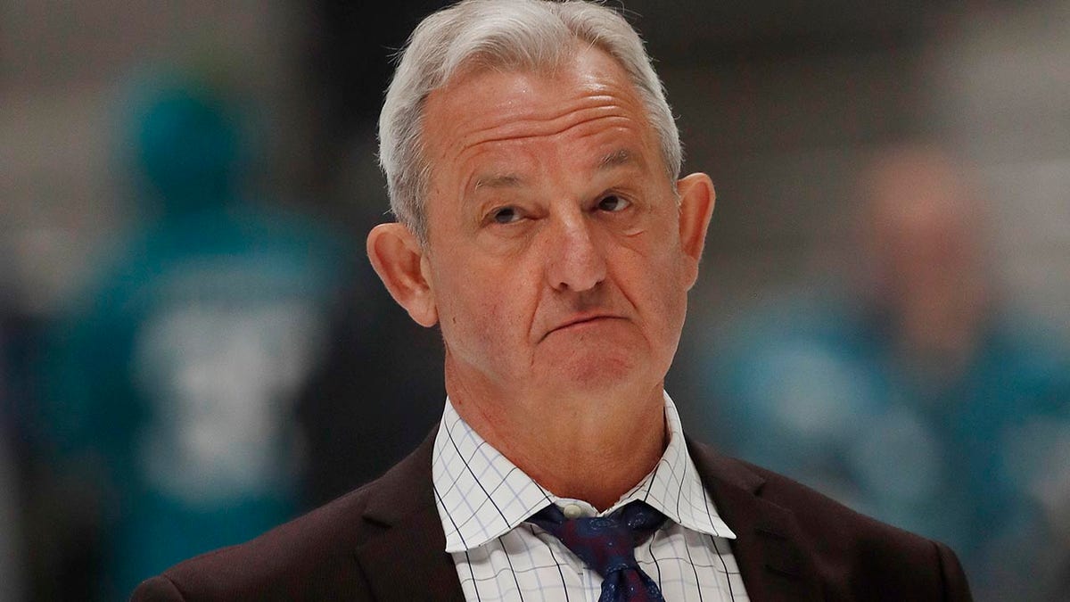 Coach darryl discount sutter