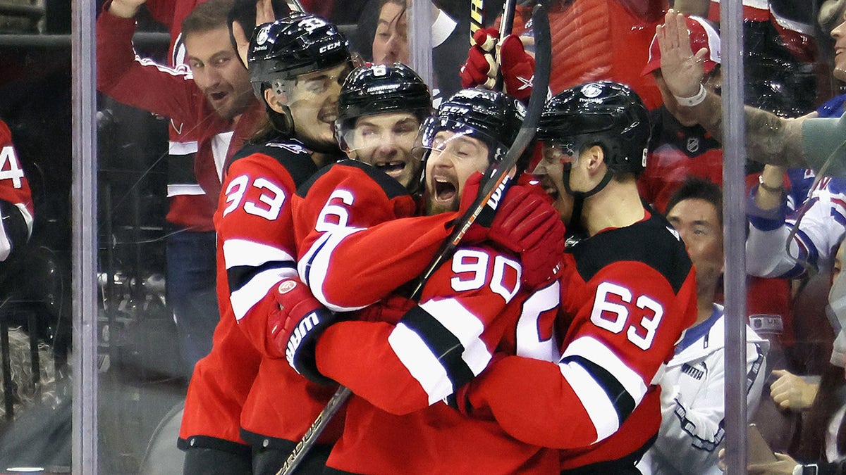 Devils blank Rangers in Game 7, face Hurricanes in second round