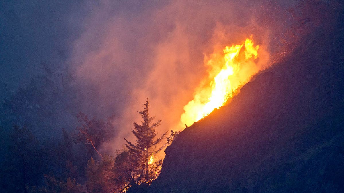 Fire in AK mountains 