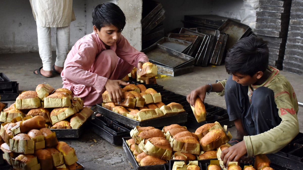 child workers in bakery