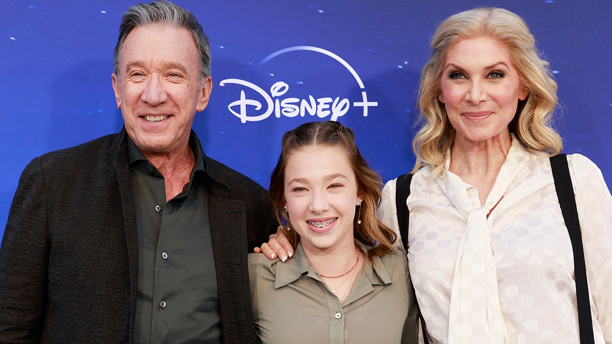 Tim Allen, Elizabeth Allen-Dick and Elizabeth Mitchell on the red carpet