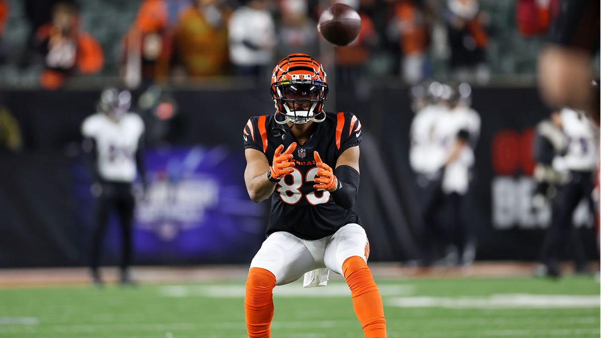 Tyler Boyd before playing the Ravens