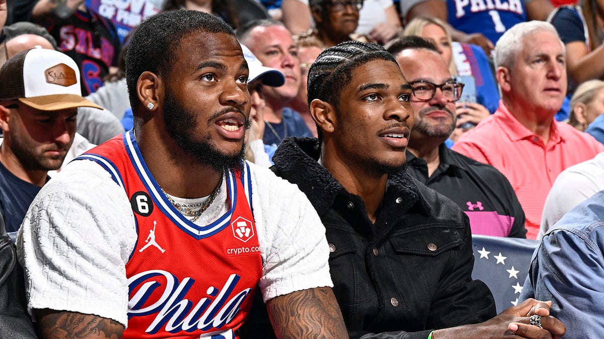 Check on all your Dallas Cowboys friends… Micah Parsons was seen wearing a  76ers jersey 😳 —— #cowboys #dallas #76ers #nba #nfl #sports…