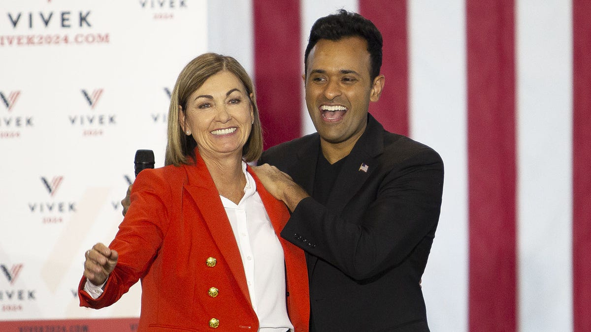 Vivek Ramaswamy, Kim Reynolds