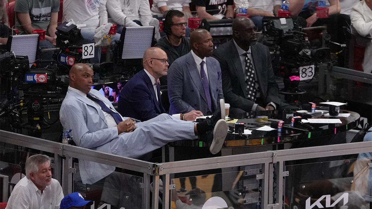 Charles Barkley watches the ECF's sixth game