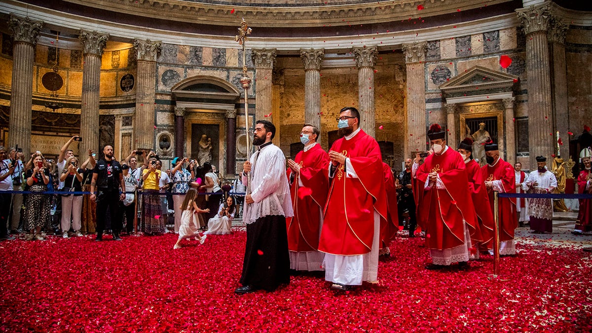 basilica of the pantheon pentecost