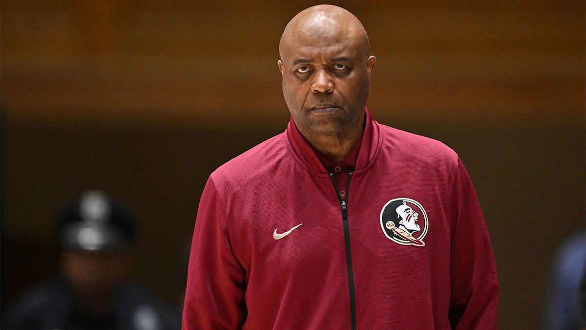 Leonard Hamilton coaches against Duke