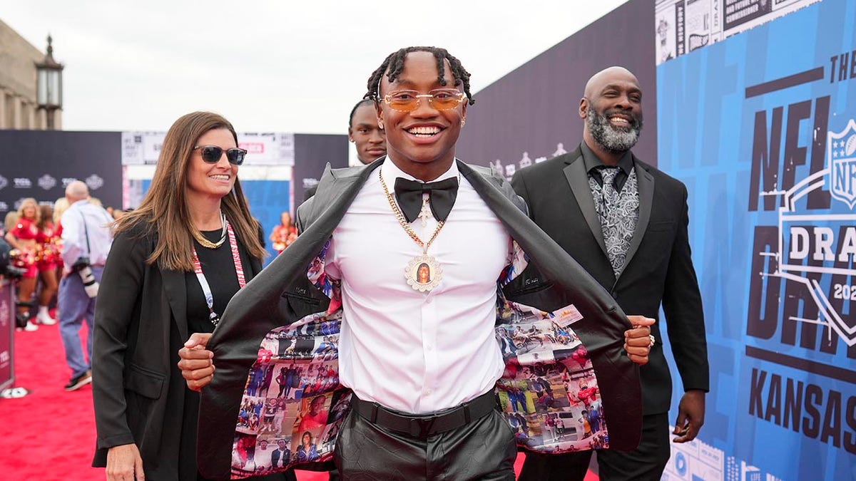 Zay Flowers walks the red carpet after getting drafted