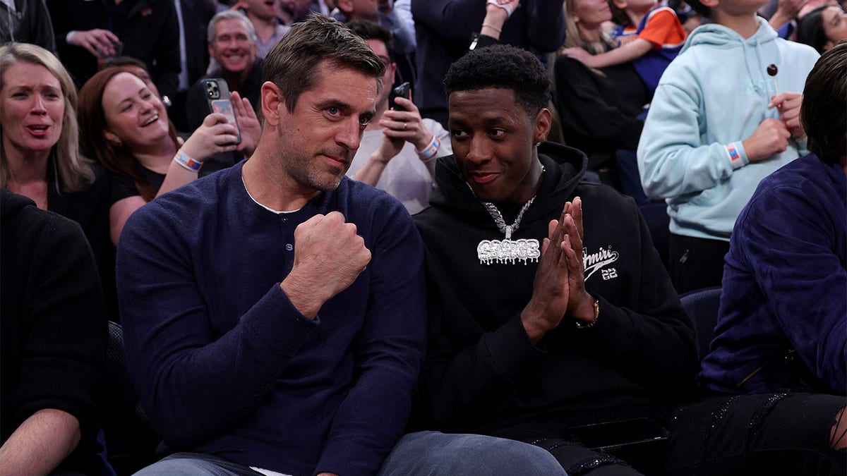 Aaron Rodgers attends a Knicks game