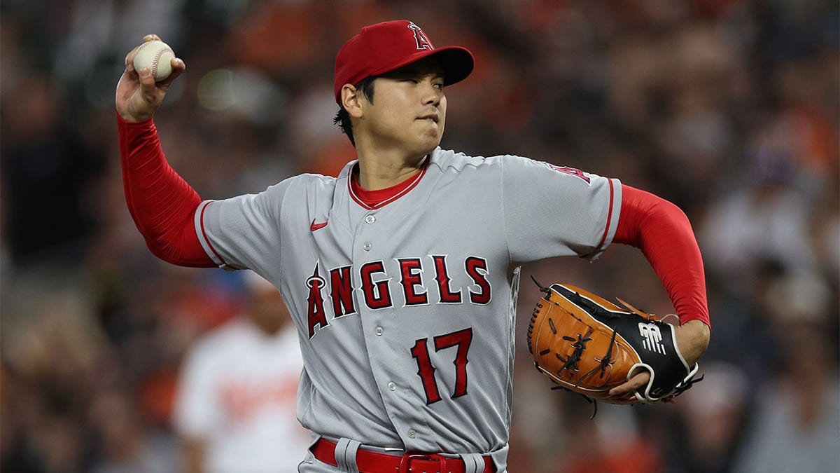 Shohei Ohtani pitches against Baltimore