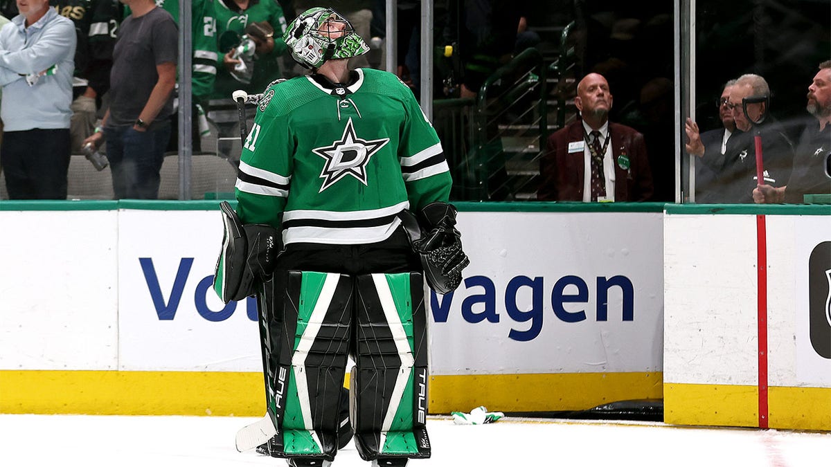 Scott Wedgewood reacts to fans throwing debris