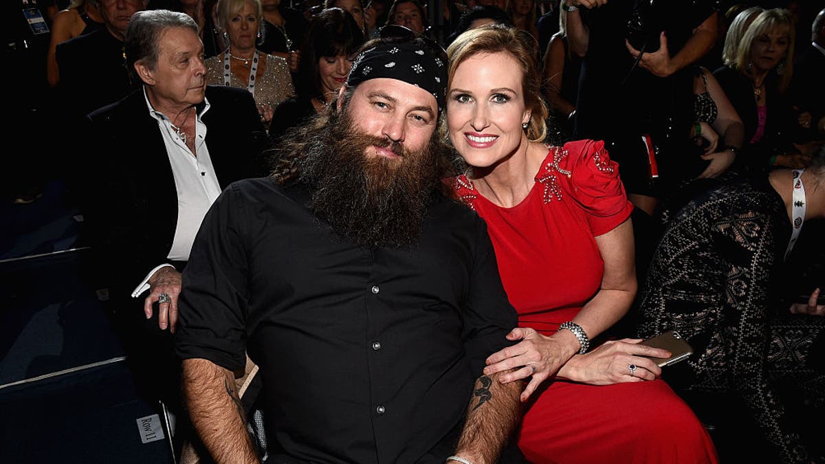 korie and willie robertson at the acms