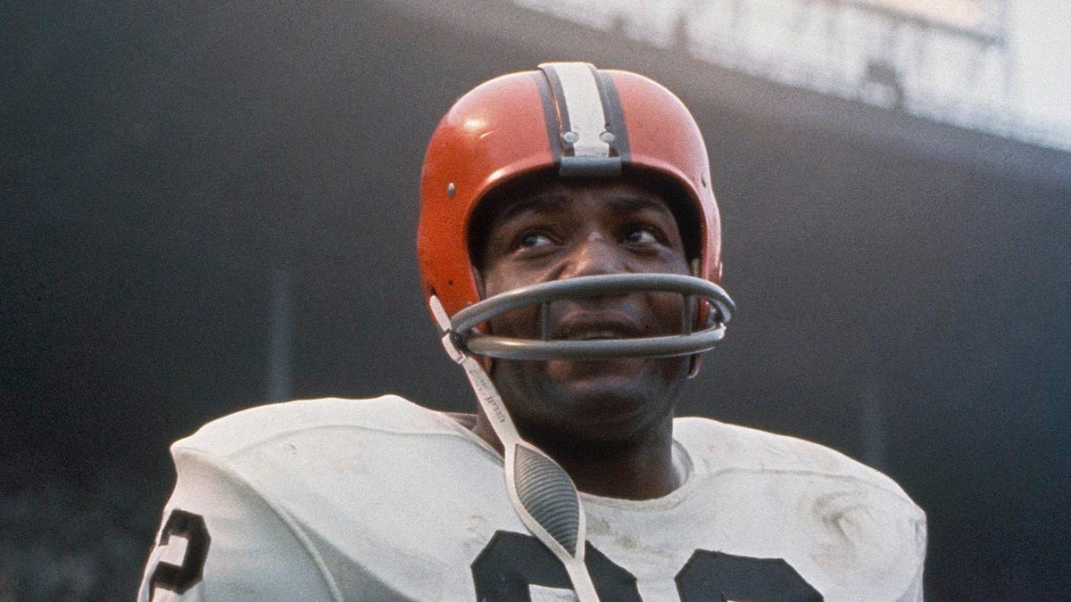 NFL community mourns the death of Hall of Fame running back Jim