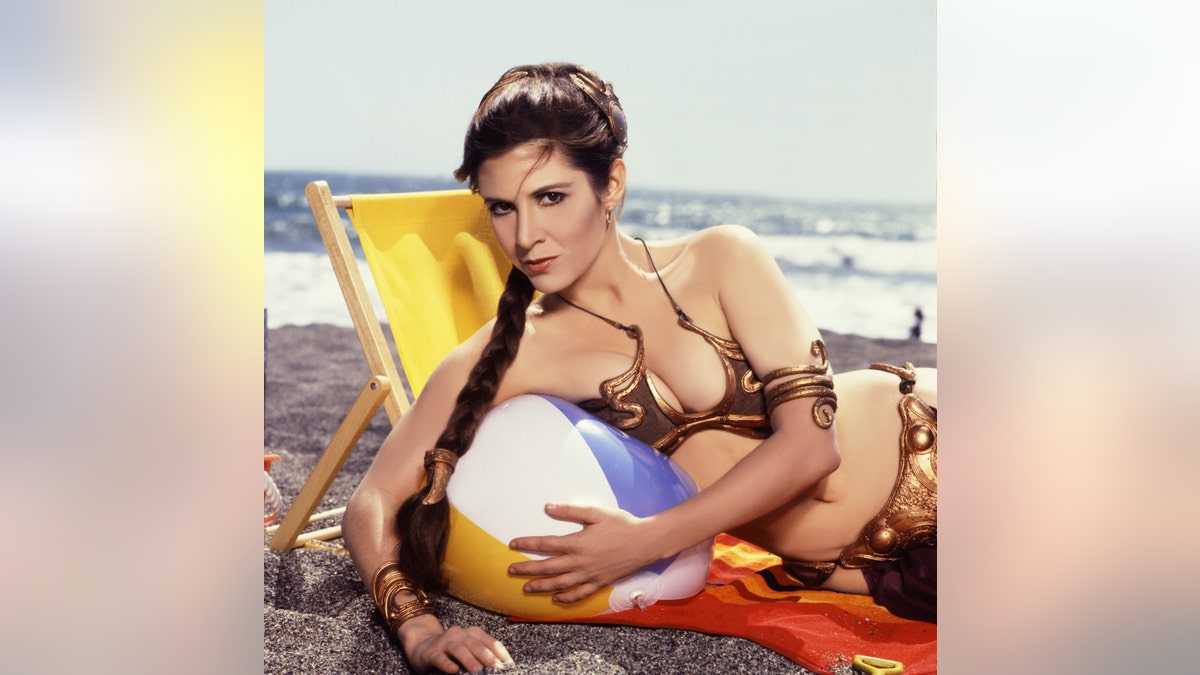 Carrie Fisher on the beach