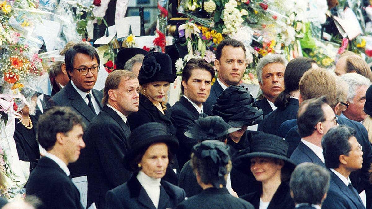 nicole kidman tom cruise at princess dianas funeral