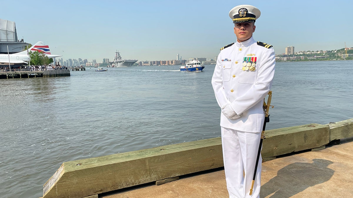 stephan acevedo navy ceremonial guard