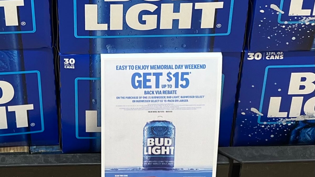 Bud Light Memorial Day Weekend $15 rebate sign