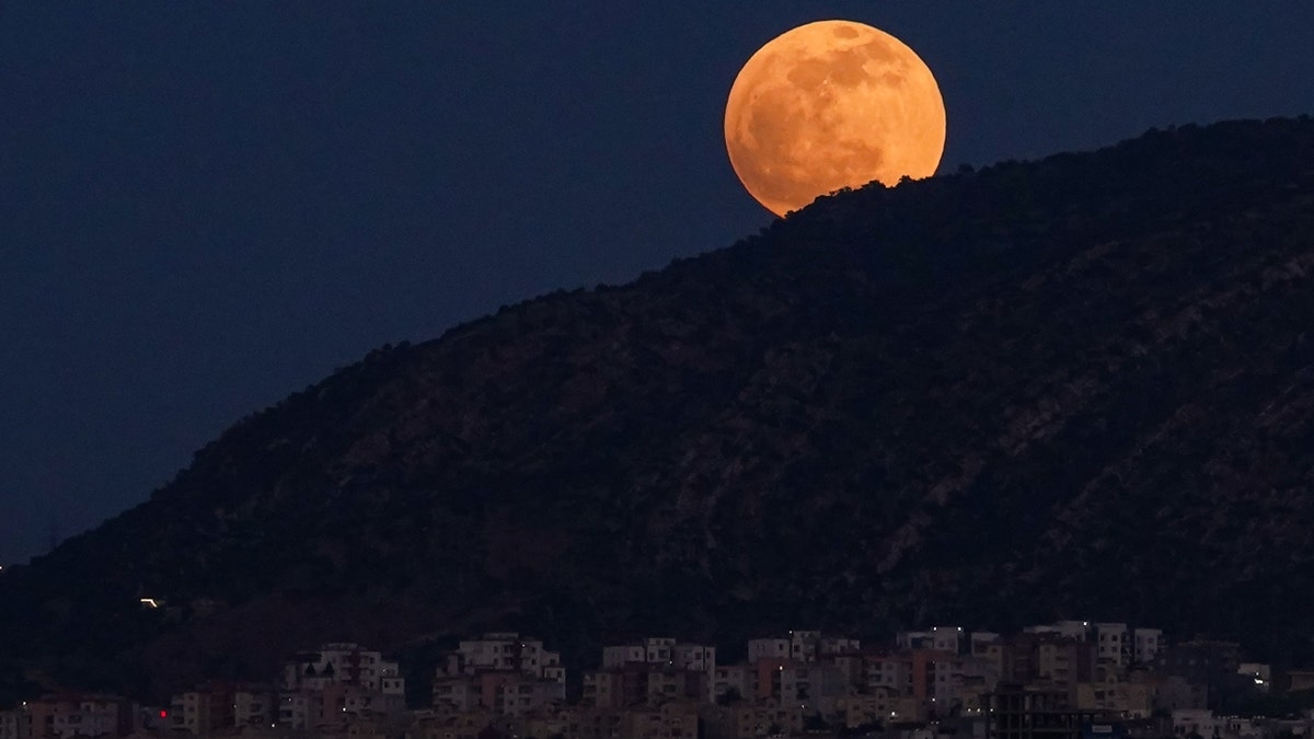 The lunar eclipse in Iraq