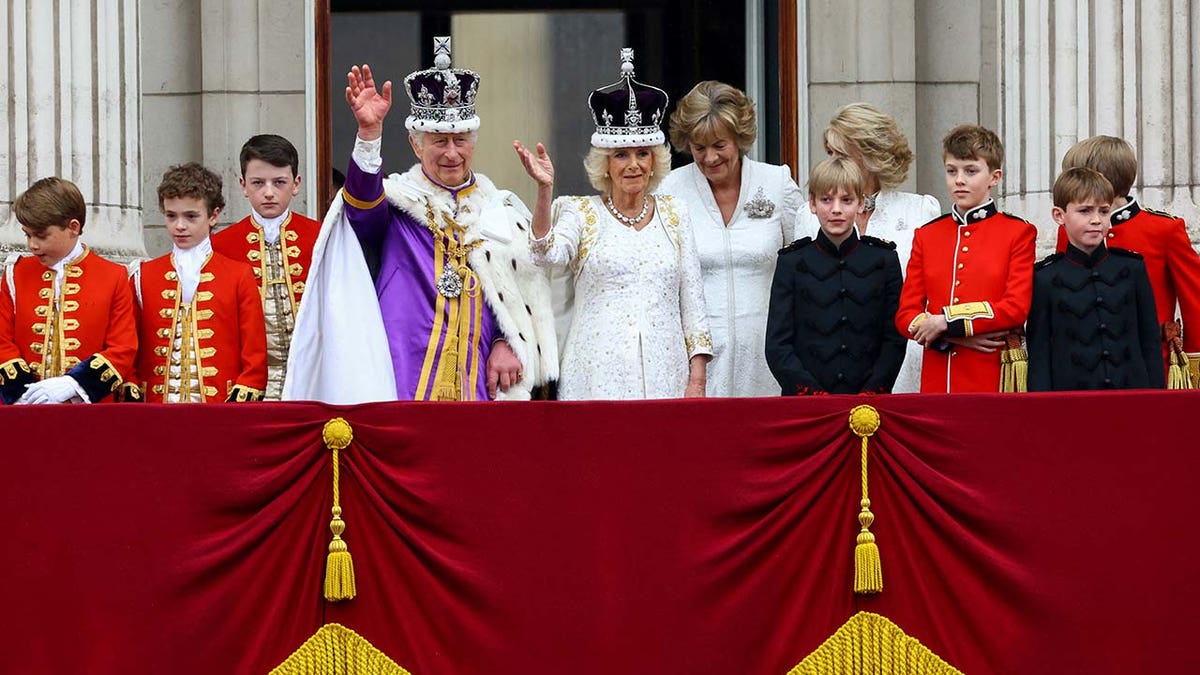 King Charles officially crowned British monarch | Fox News