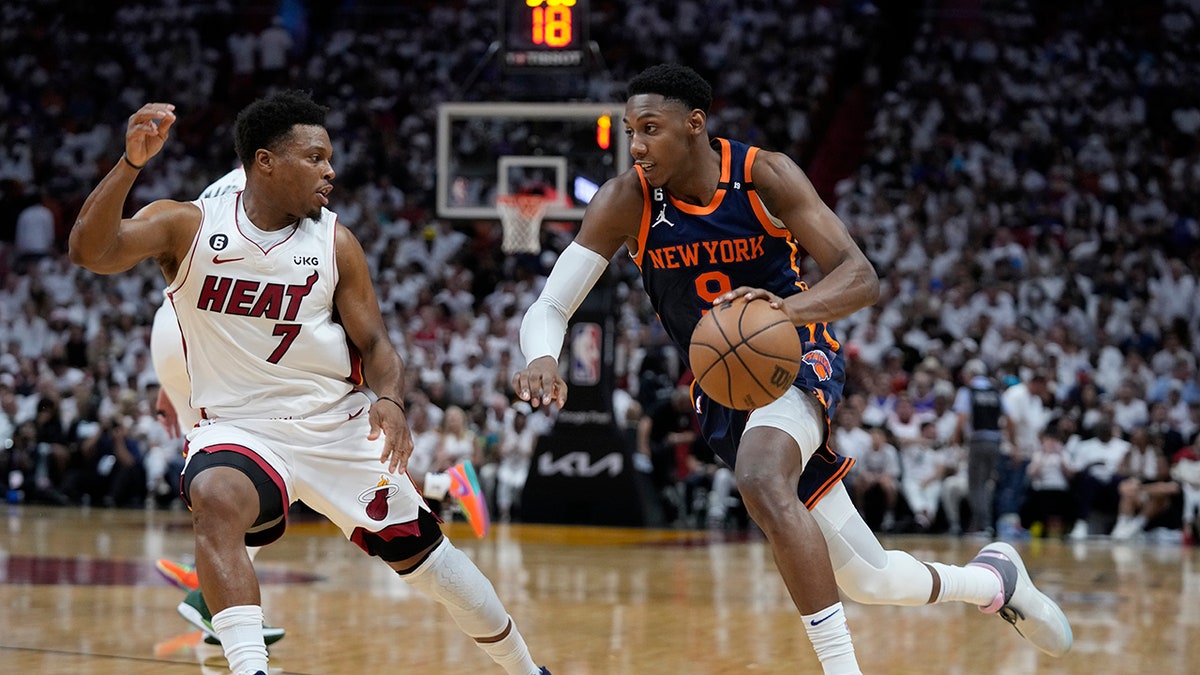 Jimmy Butler closes out Heat victory over Raptors
