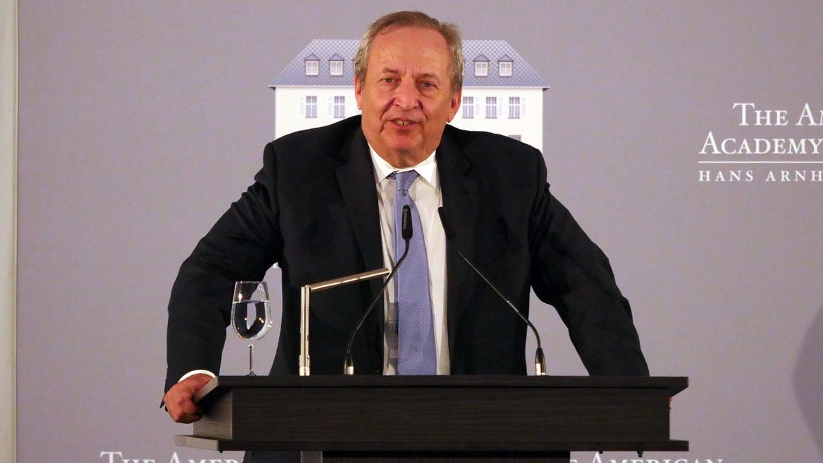 Larry Summers speaking in Germany in 2017 photo