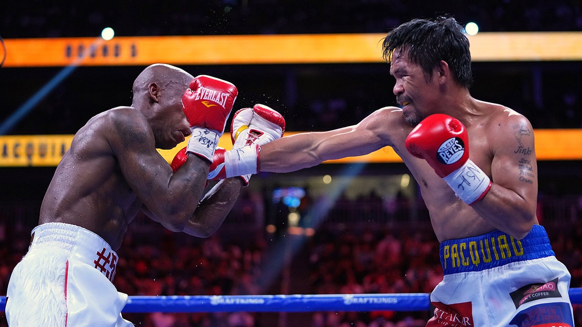 Manny Pacquiao fights Yordenis Ugas