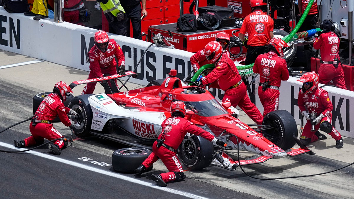 Marcus Ericcson in the pits