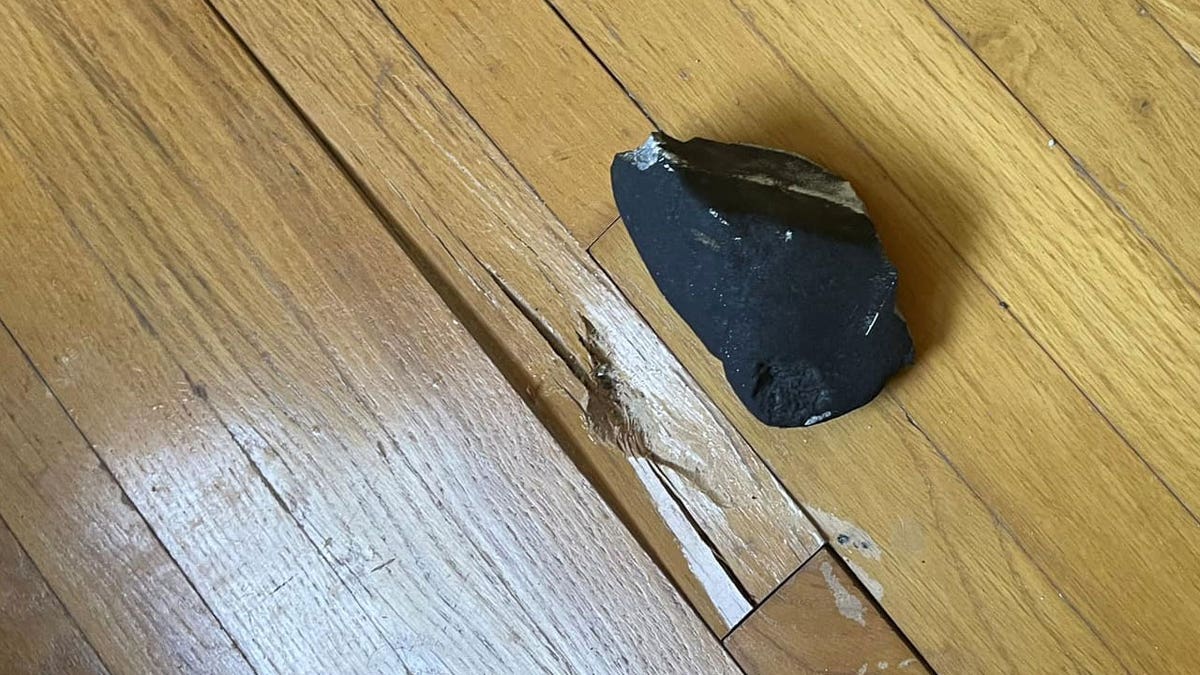 Possible Meteorite in New Jersey