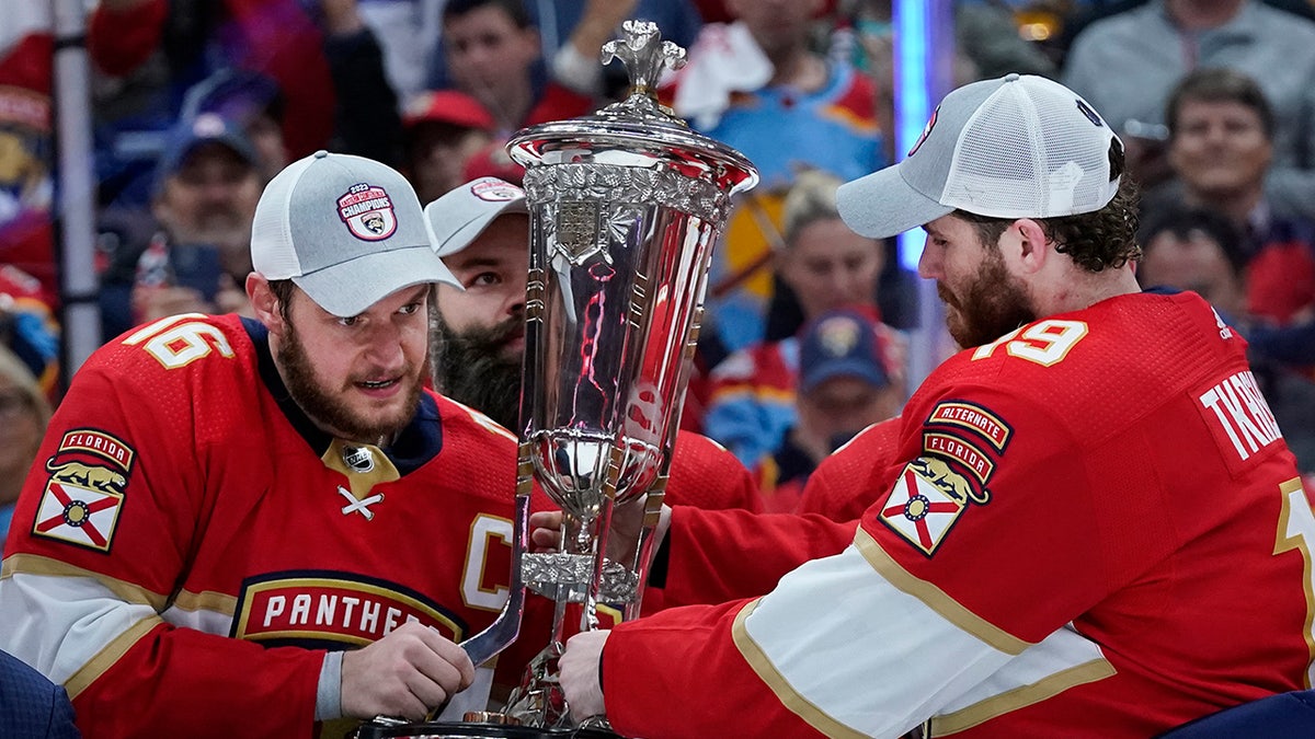 Panthers Fans Nearly Blow Roof Off Arena After Matthew Tkachuk Sends ...