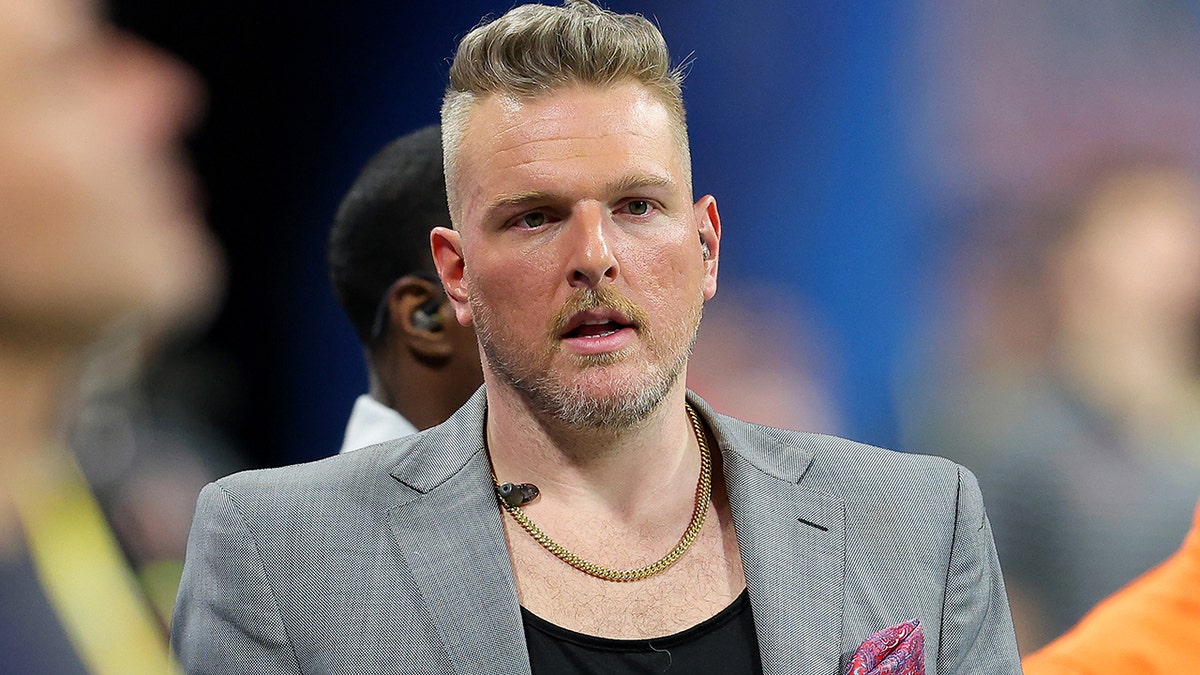 Howard Stern 'really p---ed off' at Aaron Rodgers about Jimmy Kimmel-Jeffrey Epstein speculation 2 Pat McAfee in Georiga