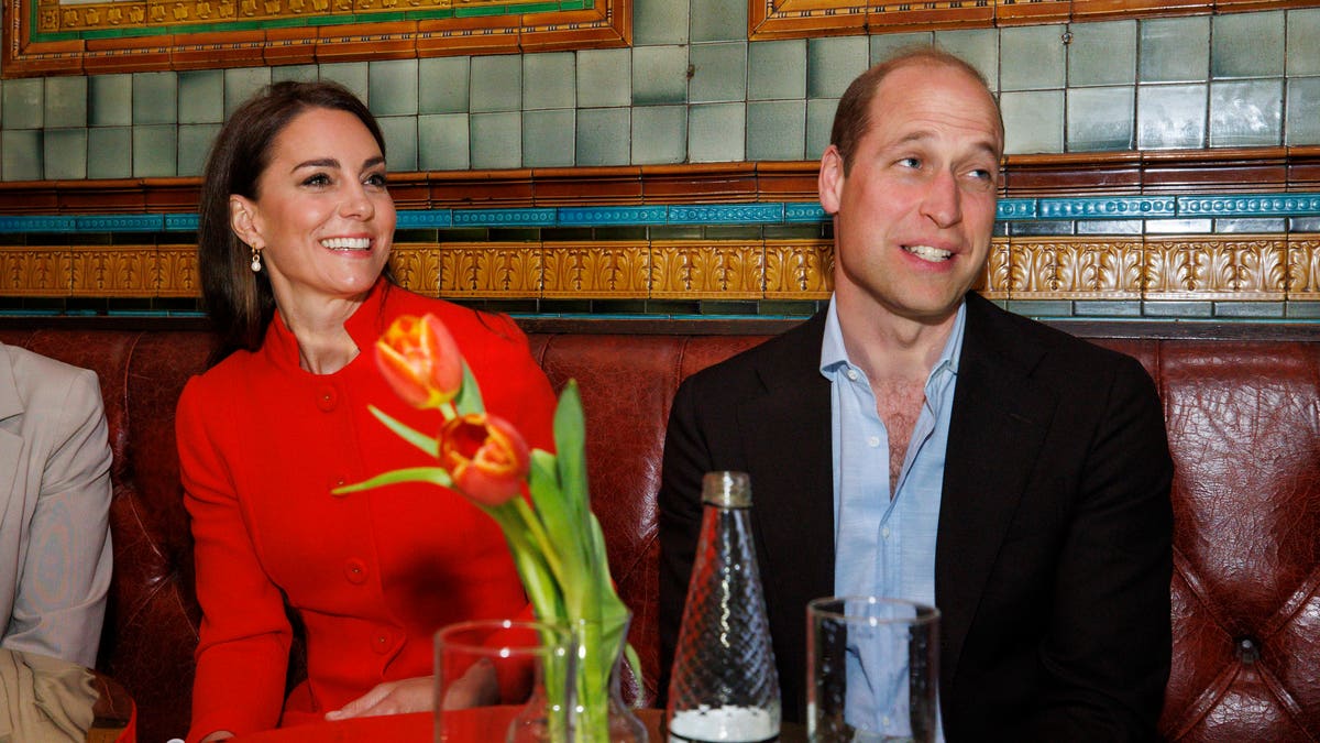 Prince William, Kate Middleton at a pub