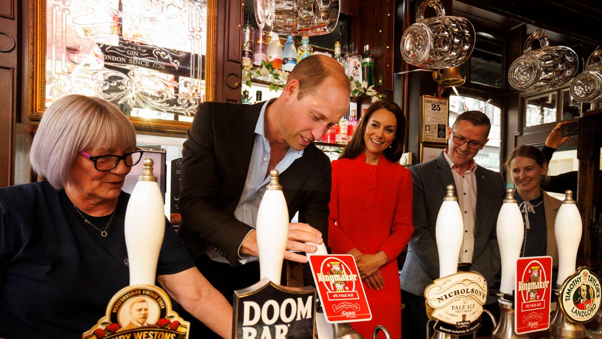Prince William pours a beer
