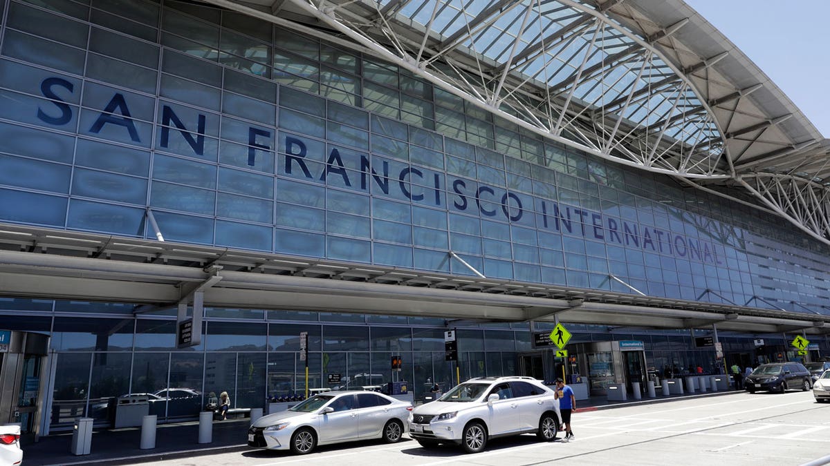 Airlines Close Call San Francisco