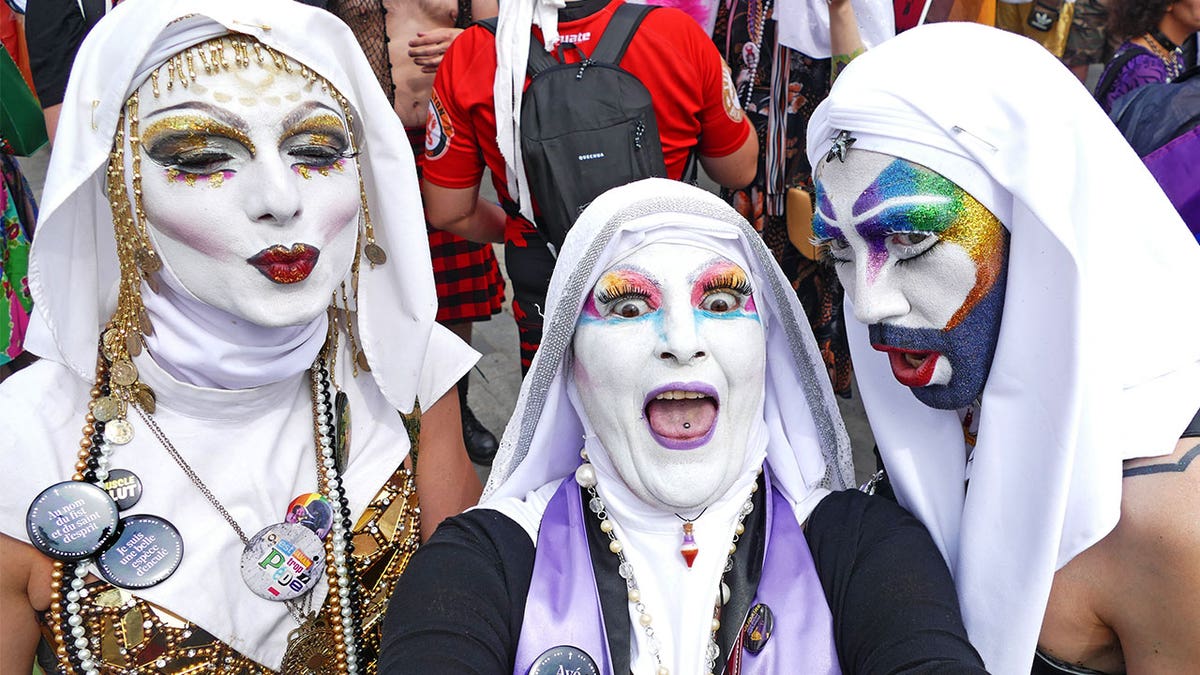 LA Dodgers apologize to Sisters of Perpetual Indulgence for
