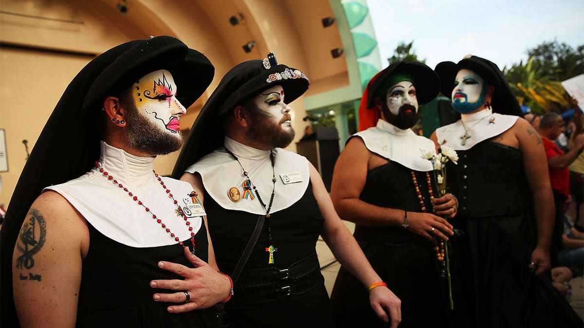 Sisters of Perpetual Indulgence posing in costume